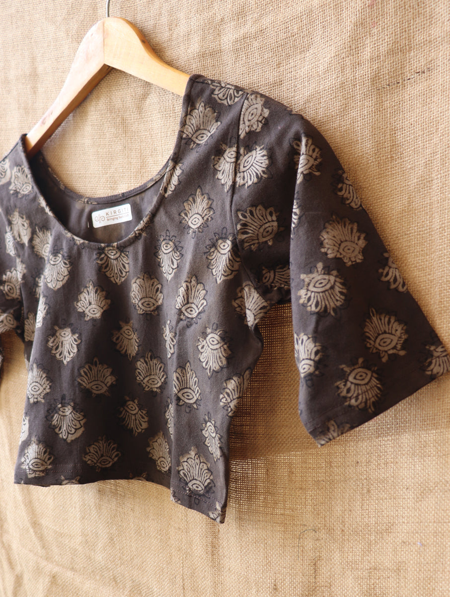 Brownish Boota Dabu Printed Stretchable Blouse/Crop Top