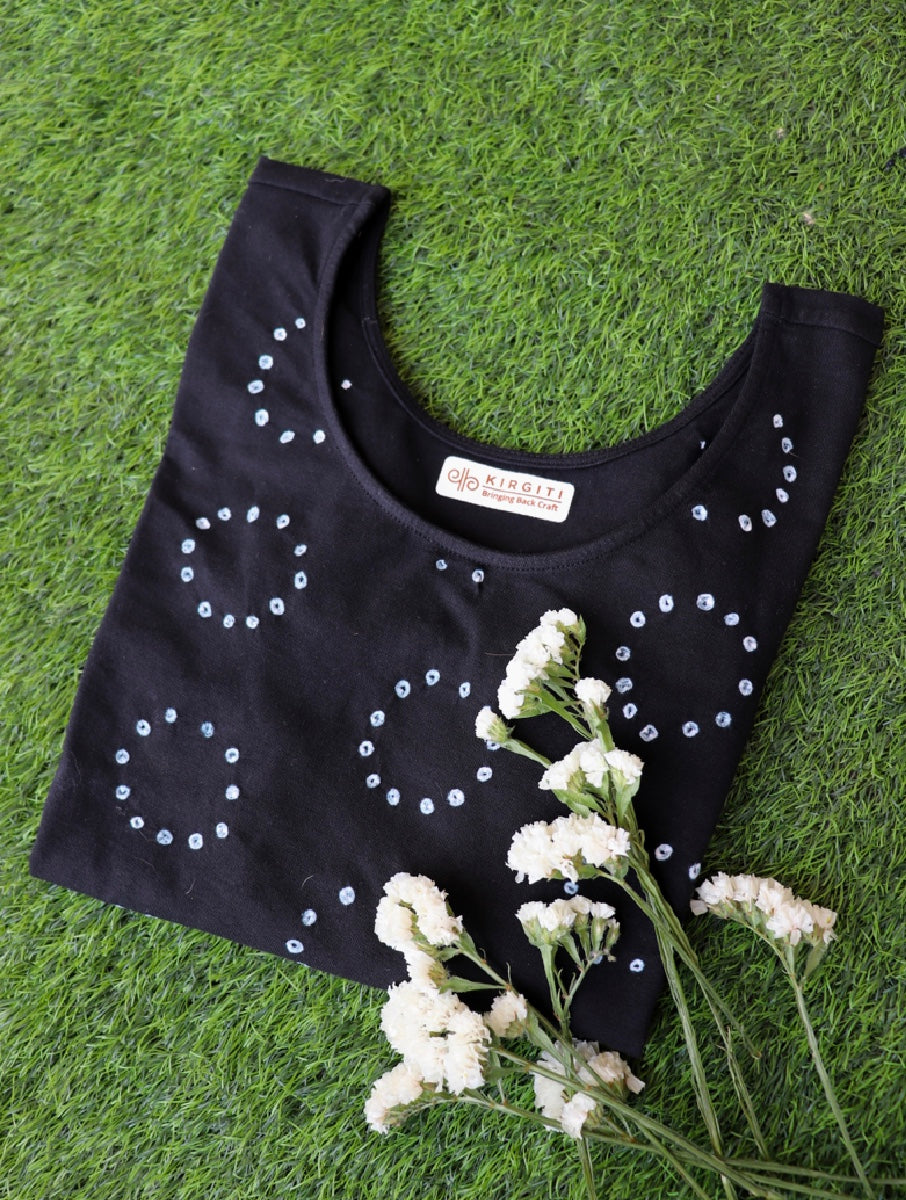 Black Chakri Bandhej Half Sleeve Stretchable Blouse/Crop Top