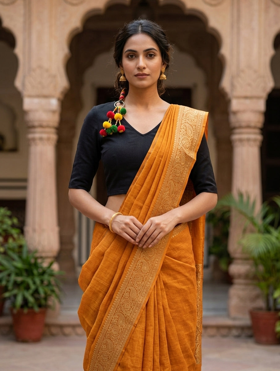 Black Solid Stretchable Blouse/Crop Top